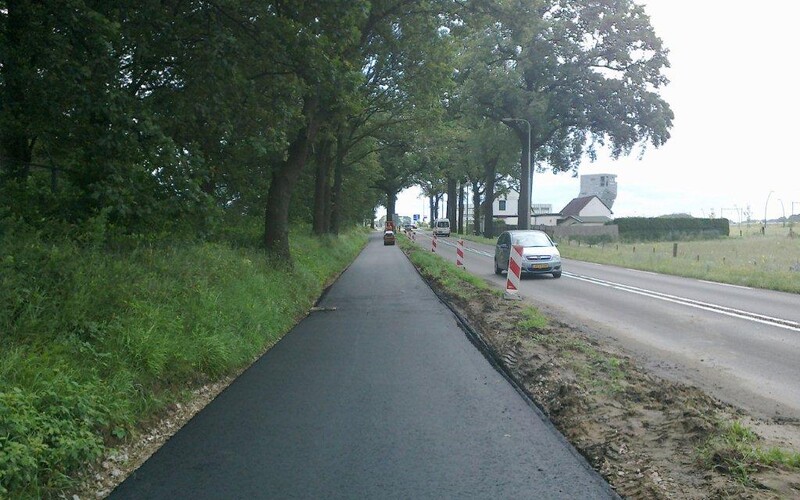 Roermond fietspad Linne