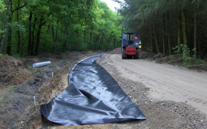 Well toegangsweg bezoekerscentrum Maasduinen