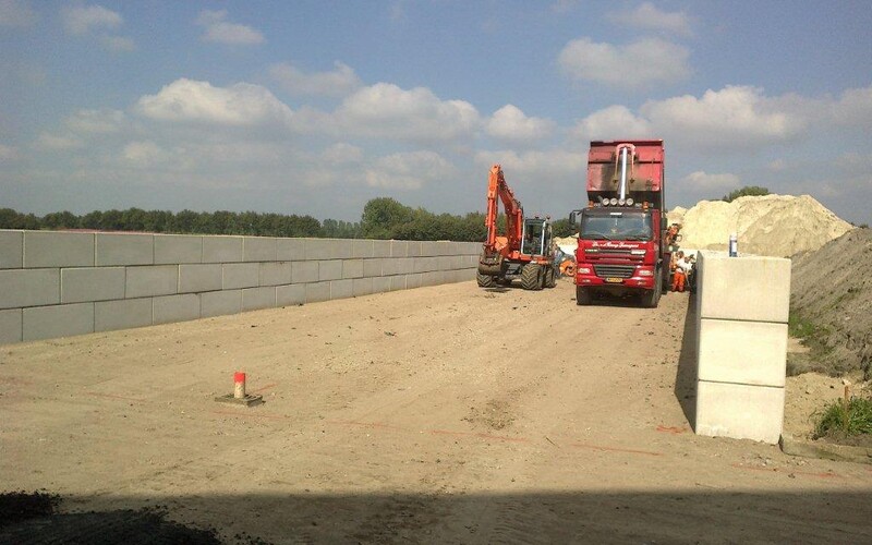 Heesch voersilo Melkveehouderij Verstegen